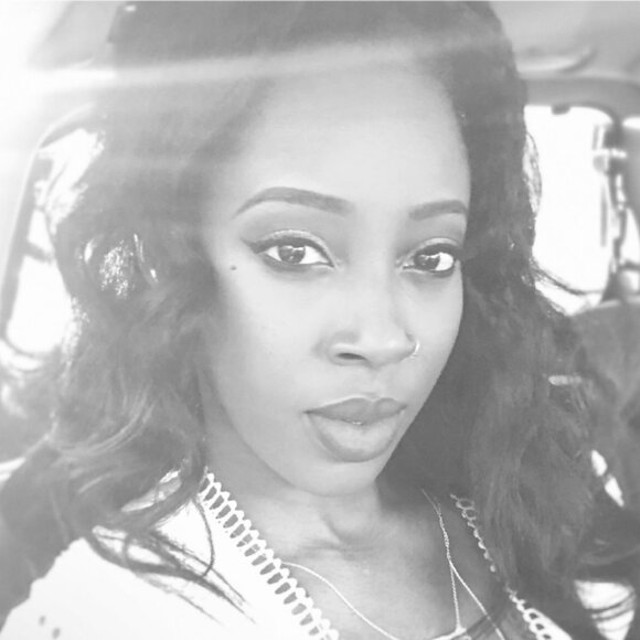 Meet your Posher, Ramona - Picture 1 of 1